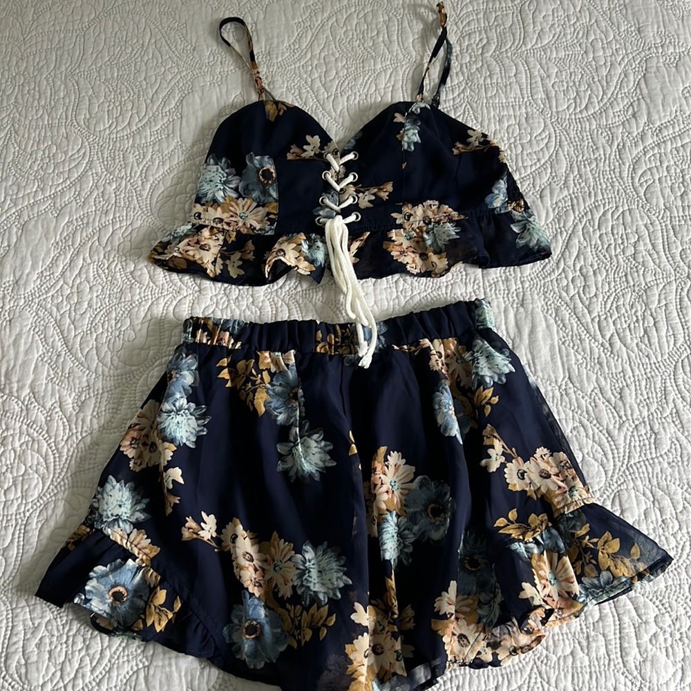 Navy Floral Set